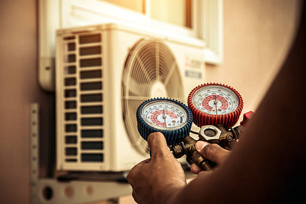 Professional Hvac technician working in Bixby, OK